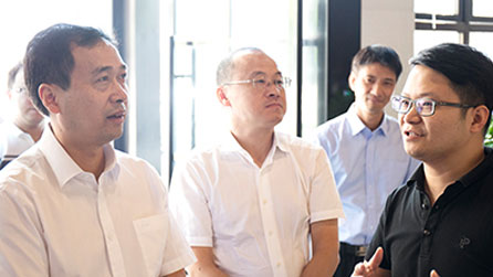 溫州市委常委、組織部長(zhǎng)馬永良一行蒞臨中國(guó)計(jì)量大學(xué)·平陽工業(yè)設(shè)計(jì)研究院調(diào)研指導(dǎo)工作